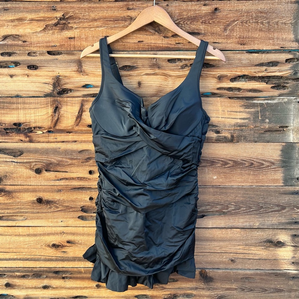 SWIMSUITS FOR ALL | Black One Piece Swimsuit 14